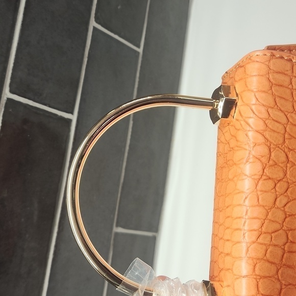 Badgley Mischka orange trapezoid vegan croc bag NWT - Picture 9 of 12
